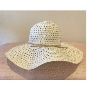 Summer Straw Sun Hat Women's White Wide Brim Gold Band Floppy Beach One Size